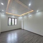 Ảnh 5 của BÁN CĂN NHÀ 4 TẦNG CÓ SÂN CỔNG ĐỘC LẬP ĐƯỜNG NGÔ GIA TỰ