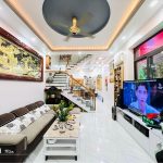 Ảnh 1 của LÊN SÀN 1 KIỆT TÁC NHÀ ĐẸP NGÕ 193 VĂN CAO